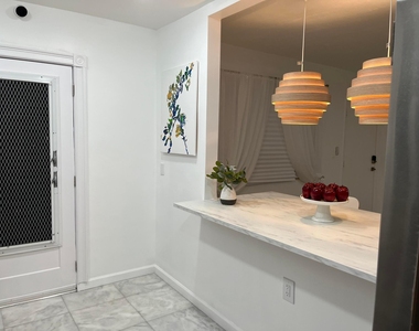 11685 Canal Drive - Photo Thumbnail 7