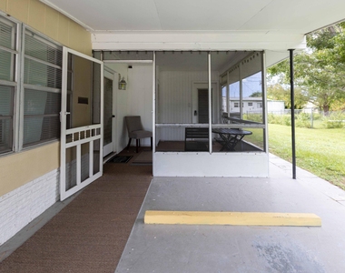 1461 5th Avenue - Photo Thumbnail 9
