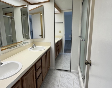 5820 Se Windsong Lane - Photo Thumbnail 24