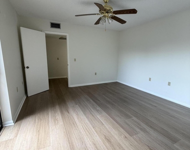 5820 Se Windsong Lane - Photo Thumbnail 22