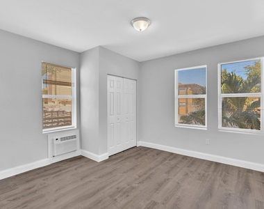 1142 Sw 4th Street - Photo Thumbnail 9