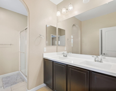 1367 S Country Club Drive - Photo Thumbnail 32
