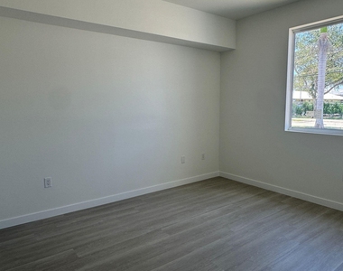13800 Sw 264th Street - Photo Thumbnail 3