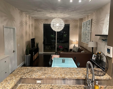 550 Okeechobee Boulevard - Photo Thumbnail 1