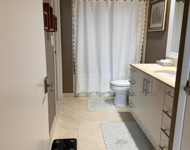 550 Okeechobee Boulevard - Photo Thumbnail 7