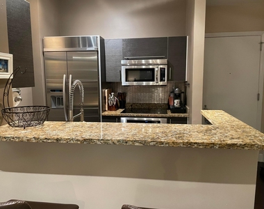 550 Okeechobee Boulevard - Photo Thumbnail 3