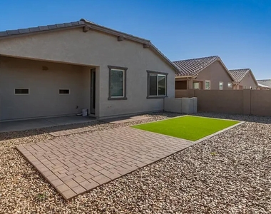 9640 E Thunderbolt Avenue - Photo Thumbnail 20