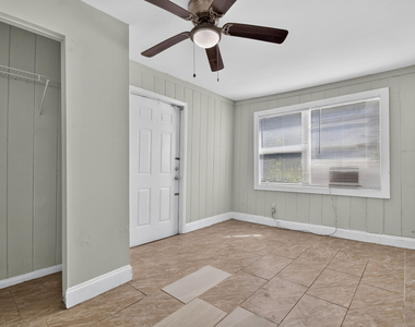 885 7th Street - Photo Thumbnail 14