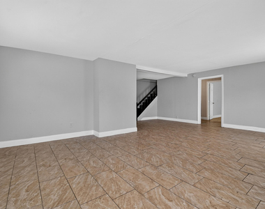 885 7th Street - Photo Thumbnail 8