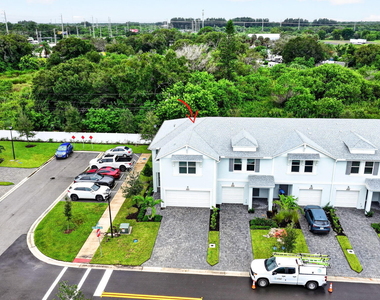 662 Salisbury Circle - Photo Thumbnail 27