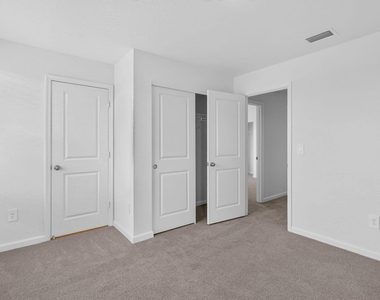 662 Salisbury Circle - Photo Thumbnail 14