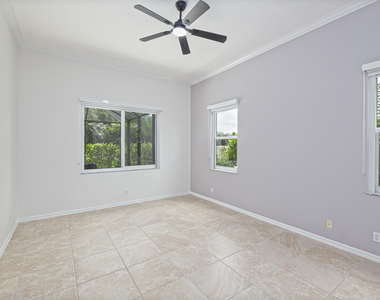 421 Sw Crabapple Cove - Photo Thumbnail 15