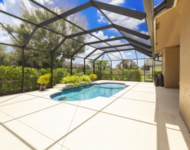421 Sw Crabapple Cove - Photo Thumbnail 31