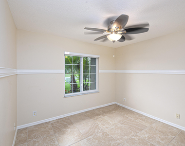 421 Sw Crabapple Cove - Photo Thumbnail 23