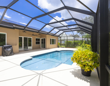 421 Sw Crabapple Cove - Photo Thumbnail 33