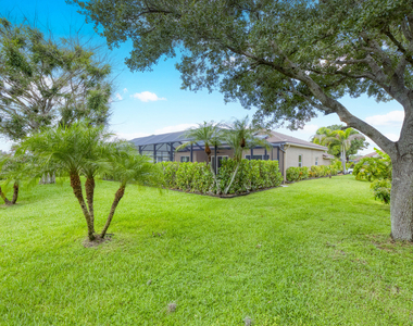 421 Sw Crabapple Cove - Photo Thumbnail 34