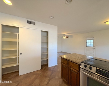 6103 S College Avenue - Photo Thumbnail 6