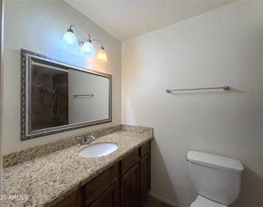 6103 S College Avenue - Photo Thumbnail 9