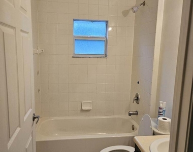 2957 Saginaw Avenue - Photo Thumbnail 12