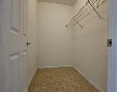 2957 Saginaw Avenue - Photo Thumbnail 11