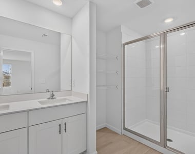 663 Salisbury Circle - Photo Thumbnail 14