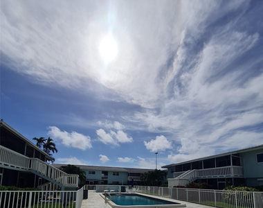 222 N Federal Highway - Photo Thumbnail 5
