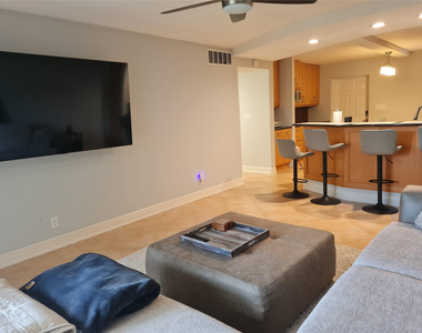 222 N Federal Highway - Photo Thumbnail 7