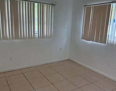 6205 Rodman Street - Photo Thumbnail 3