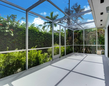 901 Santiago Street - Photo Thumbnail 1
