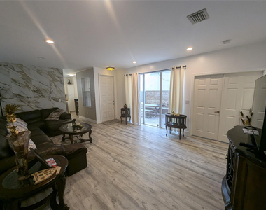 1770 Yellowheart Way - Photo Thumbnail 17