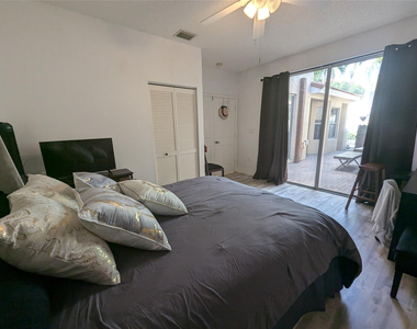 1770 Yellowheart Way - Photo Thumbnail 16