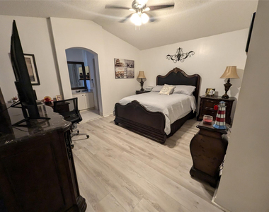 1770 Yellowheart Way - Photo Thumbnail 23