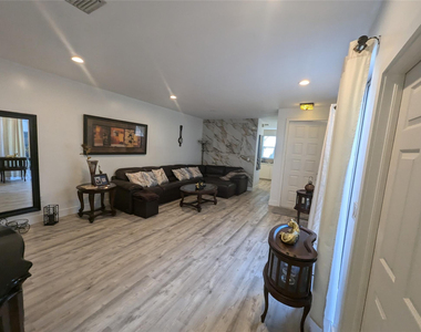 1770 Yellowheart Way - Photo Thumbnail 9