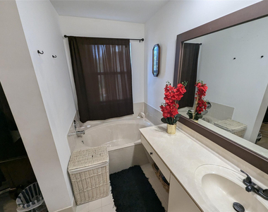 1770 Yellowheart Way - Photo Thumbnail 25