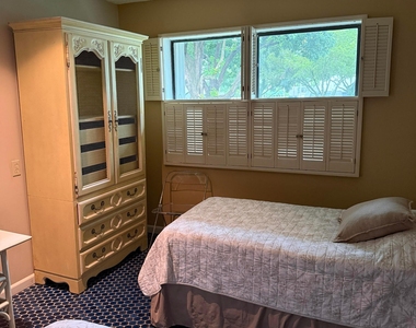 4832 Esedra Court - Photo Thumbnail 18