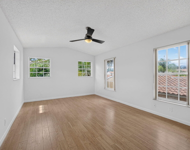 1120 Lake Shore Drive - Photo Thumbnail 18