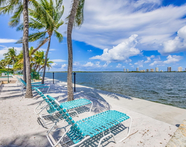 1120 Lake Shore Drive - Photo Thumbnail 33