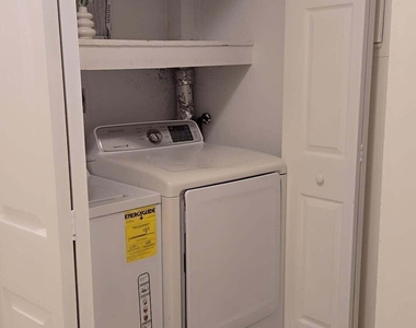 2521 Sw 58th Manor - Photo Thumbnail 12