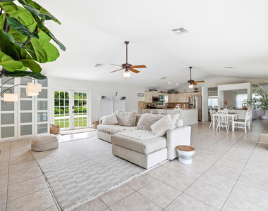 785 Cindy Drive - Photo Thumbnail 6