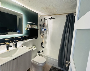 13155 Ixora Court - Photo Thumbnail 7