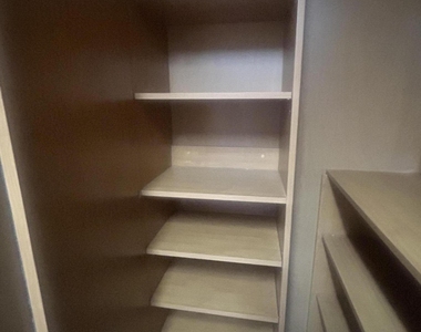 291 S Hollybrook Drive - Photo Thumbnail 19