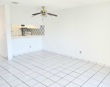 11684 Nw 39th Street - Photo Thumbnail 6