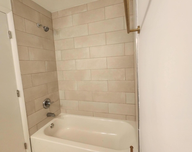 11684 Nw 39th Street - Photo Thumbnail 8
