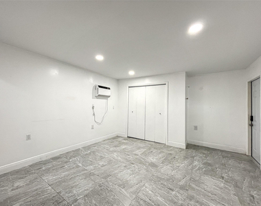 2649 Johnson Street - Photo Thumbnail 44