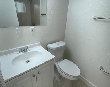 6416 Sw 24th Street - Photo Thumbnail 20