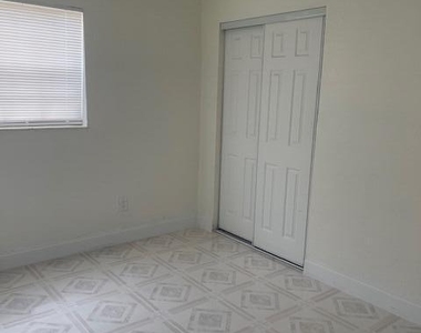 6416 Sw 24th Street - Photo Thumbnail 8