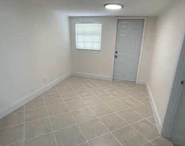 6416 Sw 24th Street - Photo Thumbnail 4