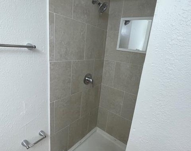 6416 Sw 24th Street - Photo Thumbnail 19