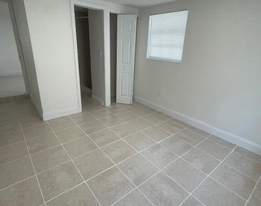 6416 Sw 24th Street - Photo Thumbnail 17