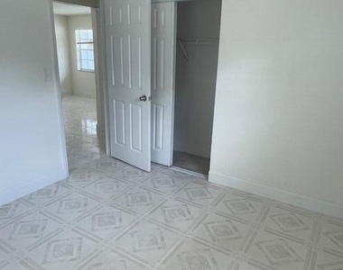 6416 Sw 24th Street - Photo Thumbnail 10